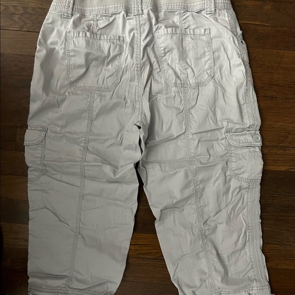 Style & Co. tan/khaki capri pants with drawstring pulls at bottom sz 14P - Picture 3 of 7